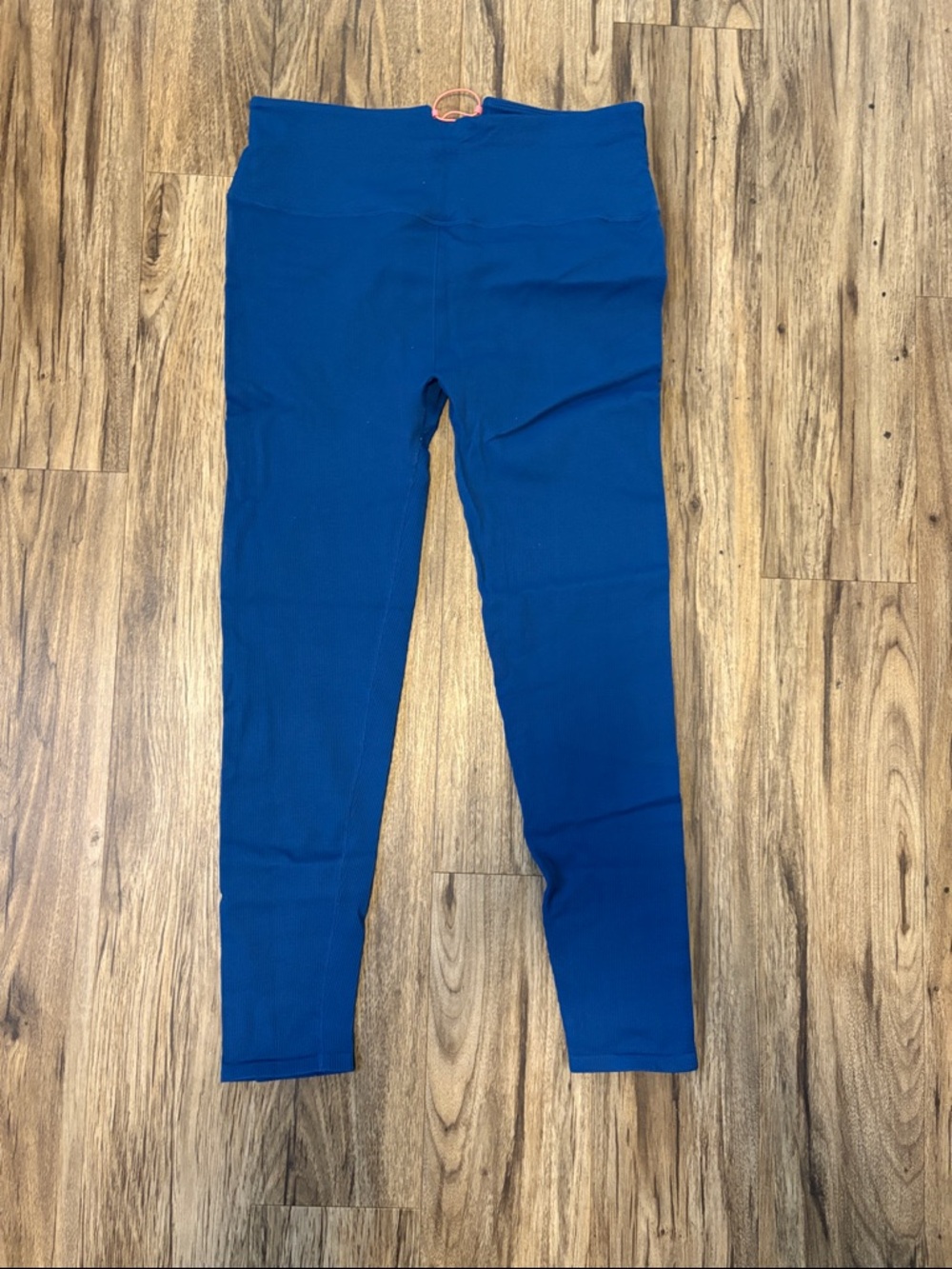 NWOT fabletics Women's Leggings in Royal Blue